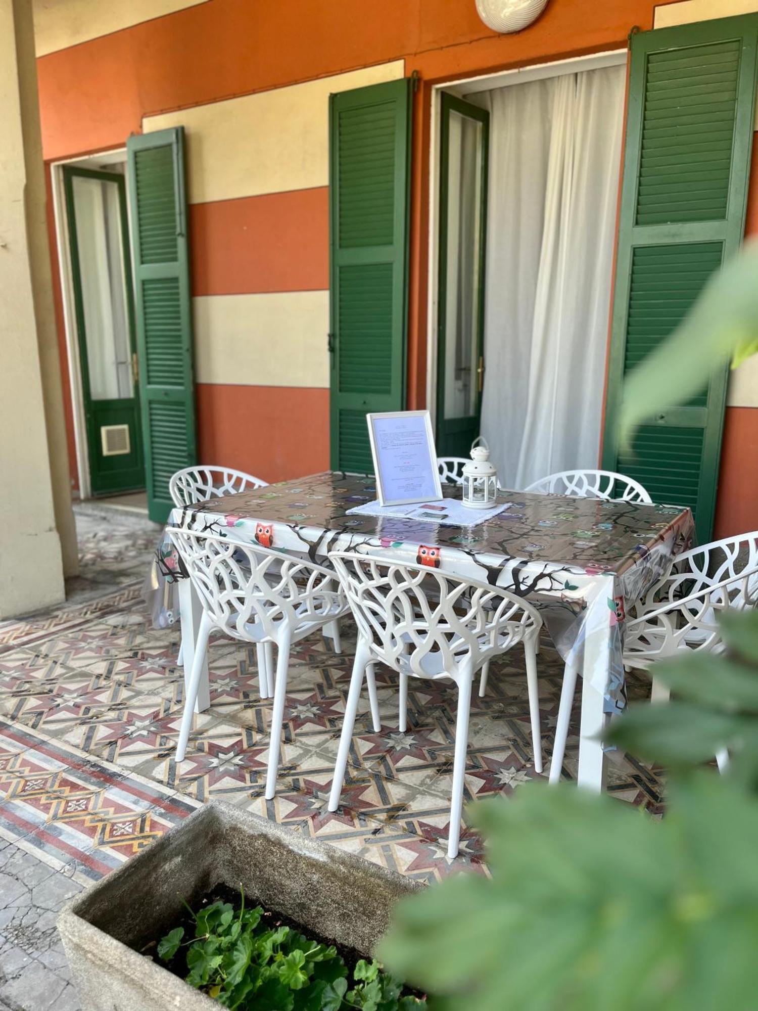 V&C Home Rental Specialist Appartamenti Fronte Lago Maggiore Germignaga Exterior photo